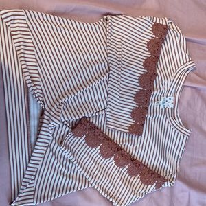 Long sleeved pink-brown rust shirt with stripes